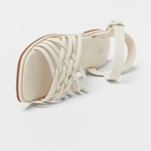 💫 Zara Flat Fisherman Sandals - New 💫